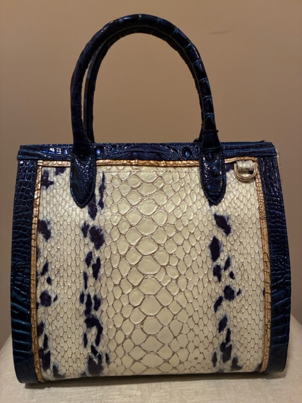Brahmin Crossbody Bag - Picture 5 of 6